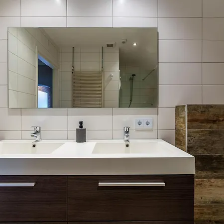 펜션 Achter De Vijf Linden Knegsel