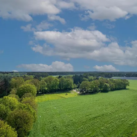 度假居 Achter De Vijf Linden