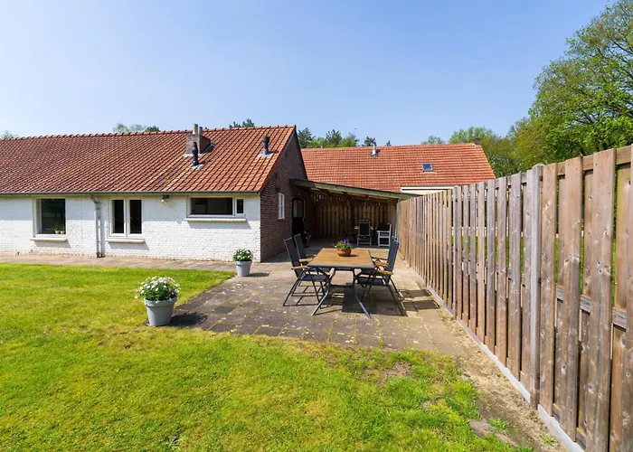 Ferienhaus Achter De Vijf Linden *