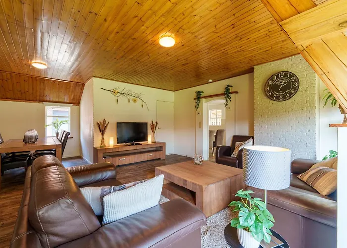 Achter De Vijf Linden Ferienhaus