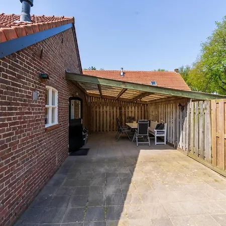 Casa de Férias Achter De Vijf Linden