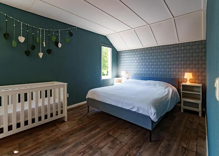 Сasa de vacaciones Achter De Vijf Linden